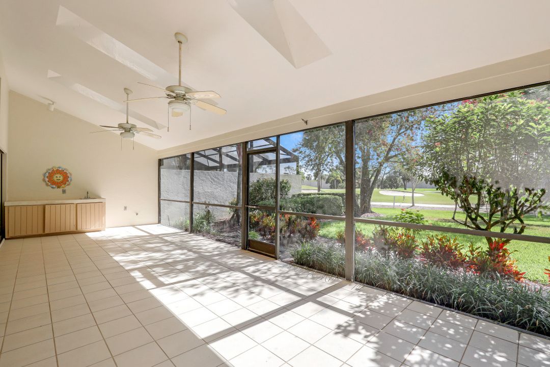 178 Cypress View Dr #C-34, Naples, FL 34113