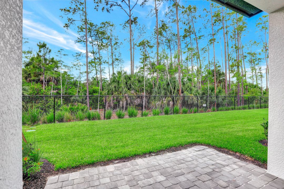 7635 Morgan Way, Naples, FL 34119