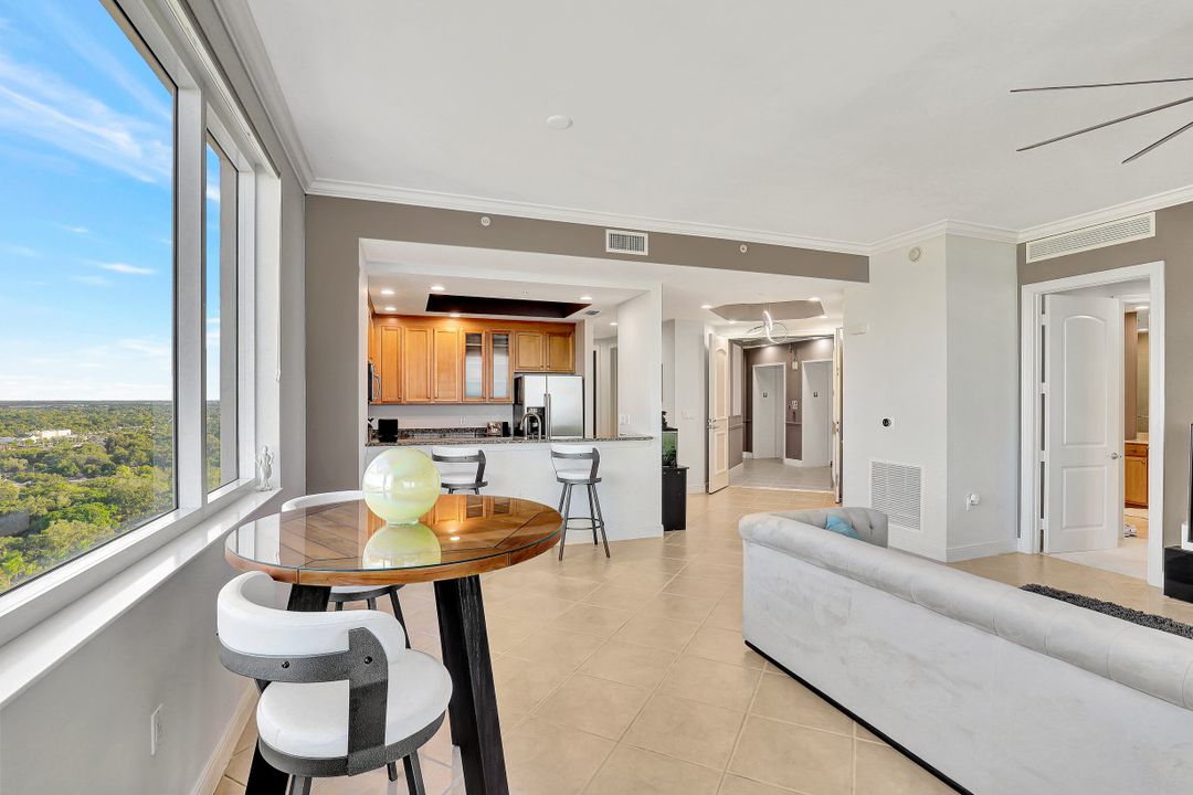 2090 W First St, Fort Myers, FL 33901