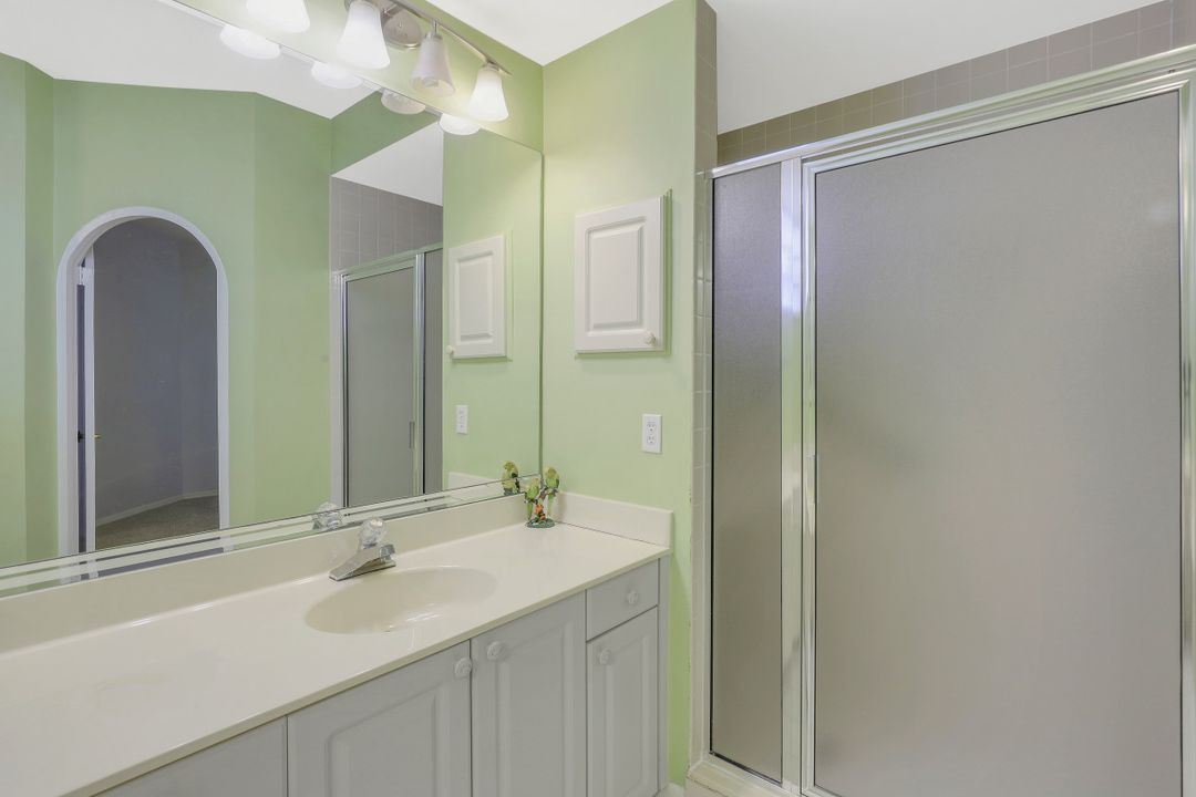 6510 Valen Way #B-302, Naples, FL 34108