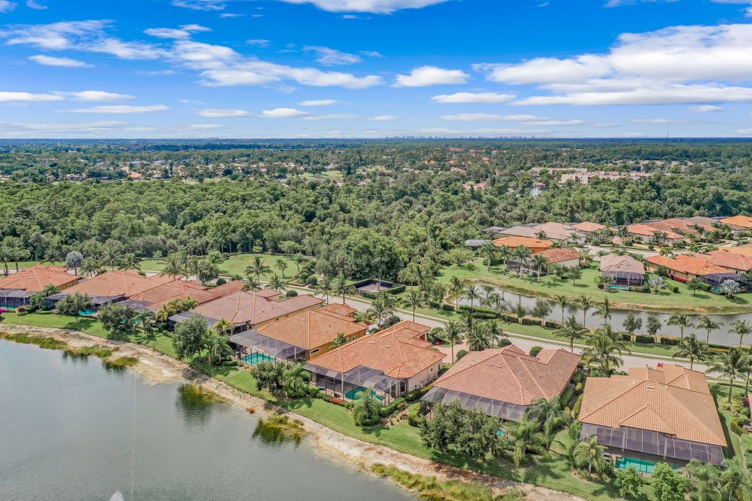 6512 Costa Cir, Naples, FL 34113