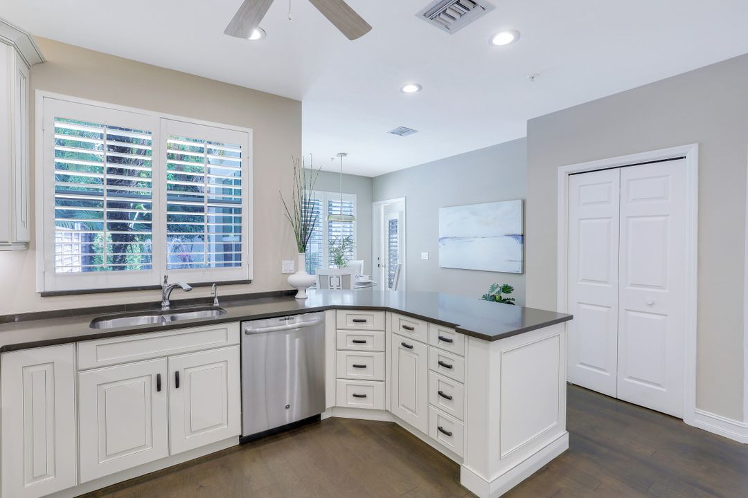 3726 Rachel Ln, Naples, FL 34103