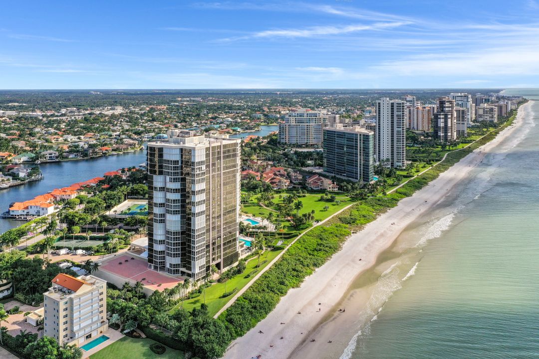 4951 Gulf Shore Blvd N #PH-402, Naples, FL 34103