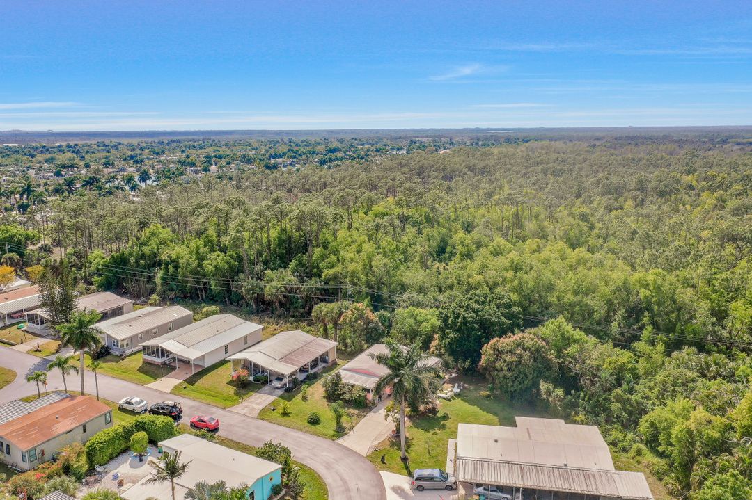 211 Grosbeak Ln, Naples, FL 34114