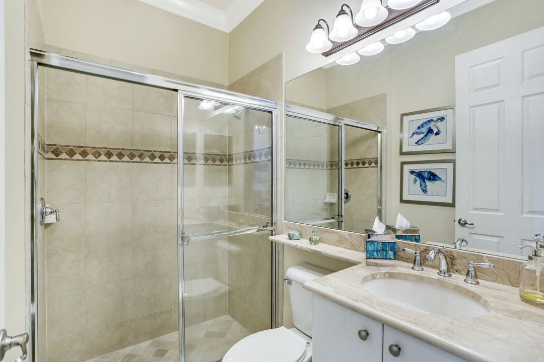 3883 Gibralter Dr, Naples, FL 34119