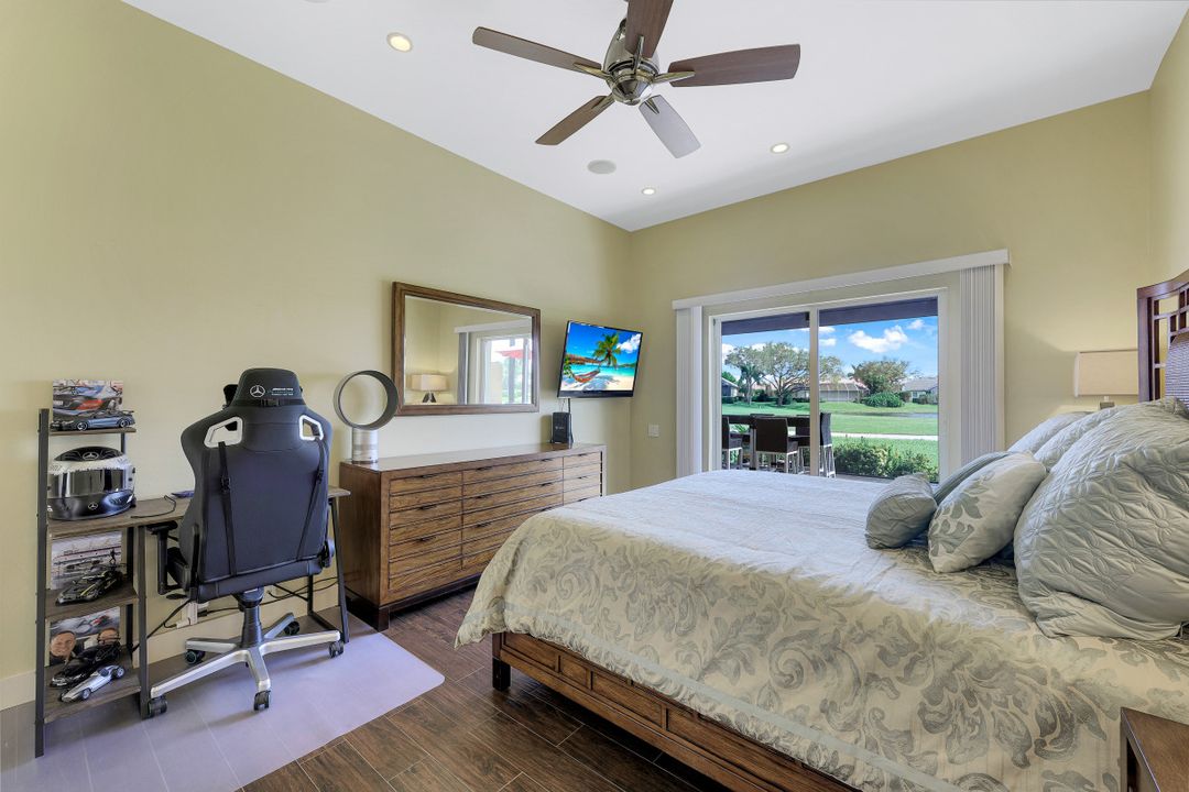 13461 Bridgeford Ave, Bonita Springs, FL 34135