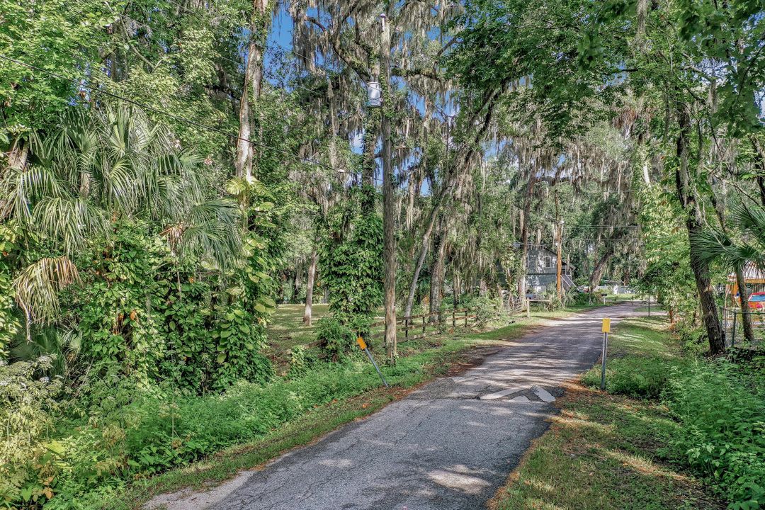 11110 Casa Loma Dr, Riverview, FL 33569