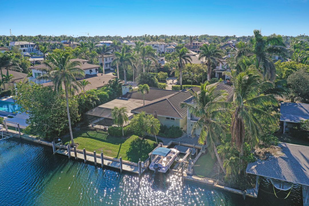 1935 5th St S, Naples, FL 34102