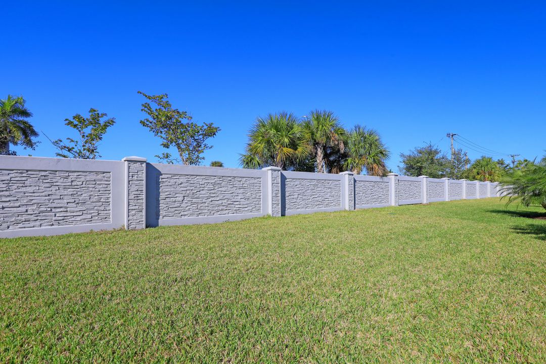 4152 Bisque Ln, Fort Myers, FL 33916