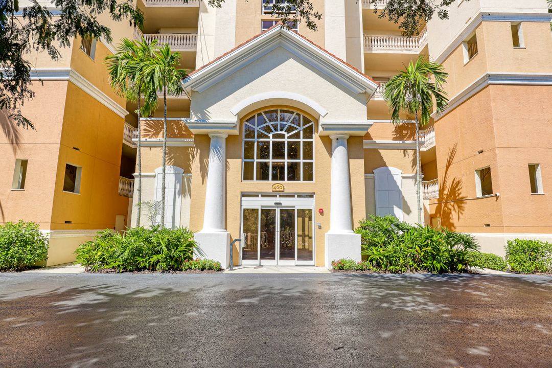 460 Launch Cir #203, Naples, FL 34108