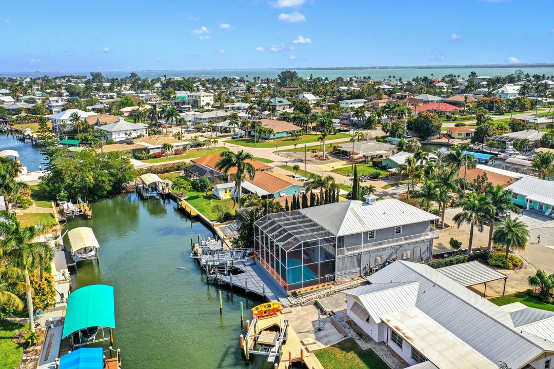 3706 Ruby Ave, Saint James City, FL 33956