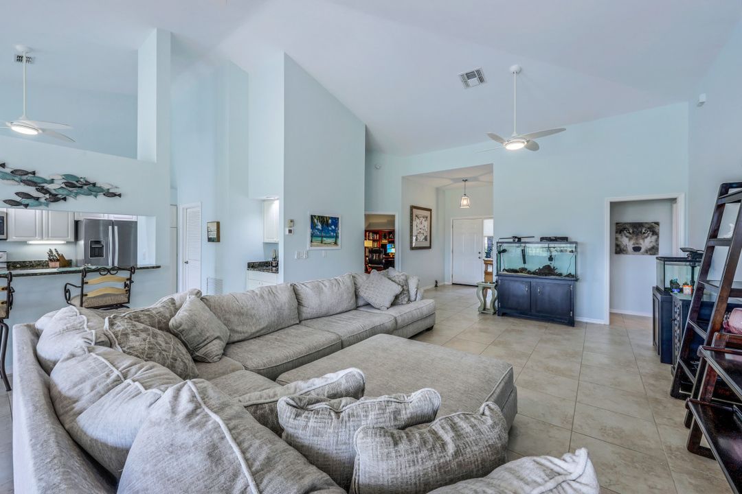 27155 Oakwood Lake Dr, Bonita Springs, FL 34134