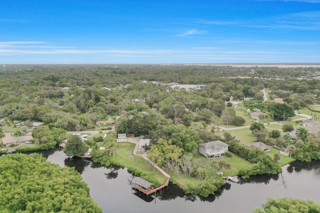 1313 Driftwood Dr, North Fort Myers, FL 33903