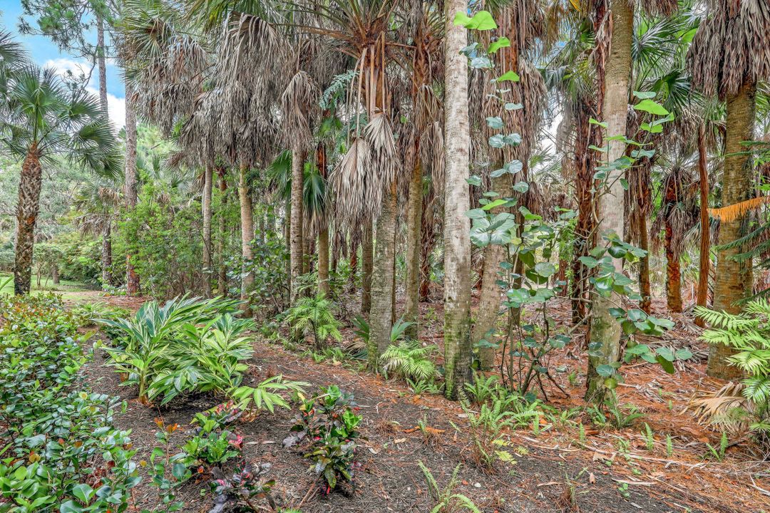 1878 Tarpon Bay Dr S #103, Naples, FL 34119