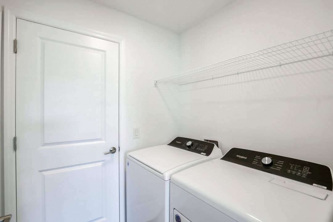 208 NW 28th Terrace, Cape Coral, FL 33993