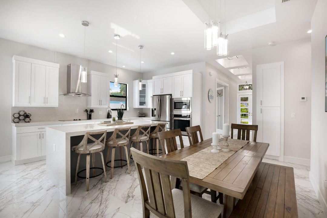 783 110th Ave N, Naples, FL 34108