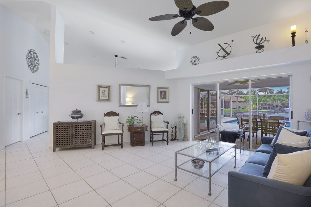 4105 SW 27th Ave, Cape Coral, FL 33914