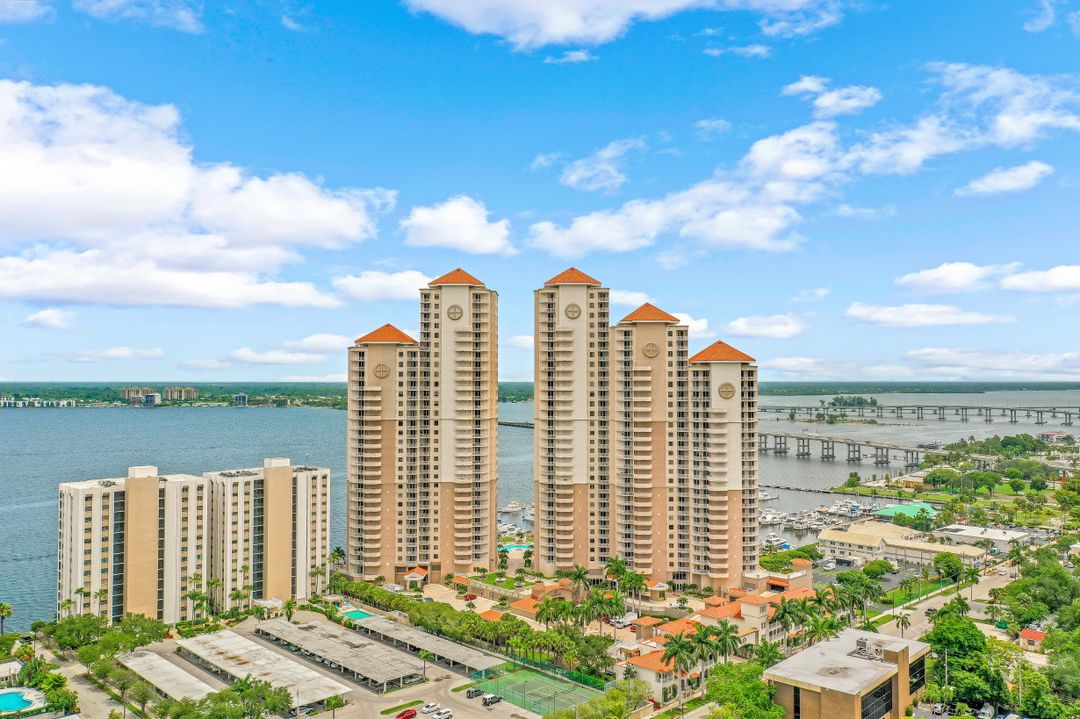 2090 W First St #808, Fort Myers, FL 33901