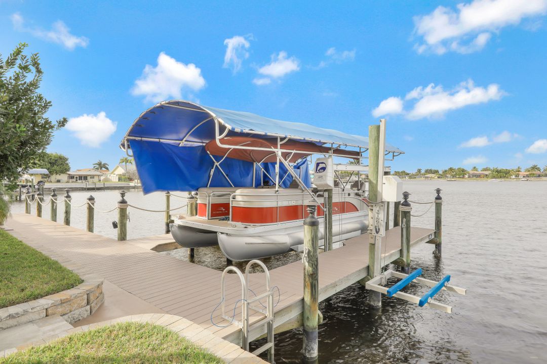 513 SW 51st Terrace, Cape Coral, FL 33914