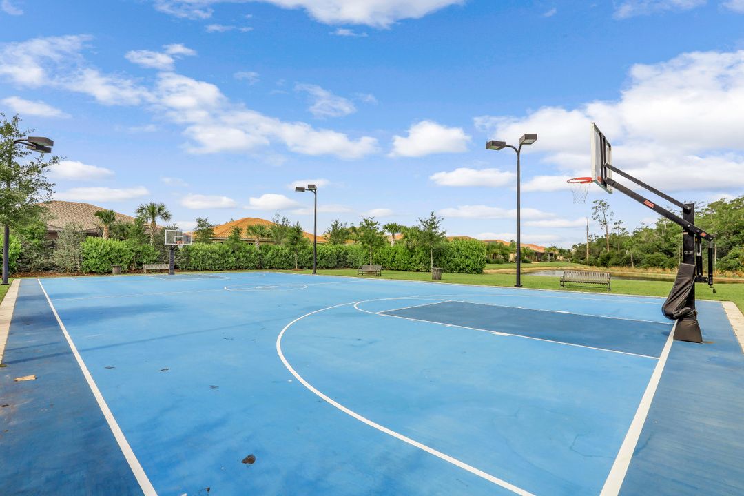 11691 Stonecreek Cir, Fort Myers, FL 33913