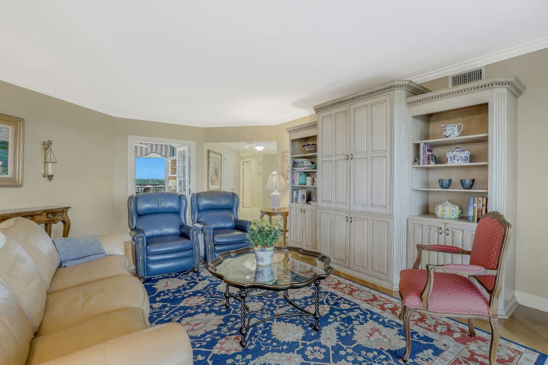 7225 Pelican Bay Blvd #605, Naples, FL 34108