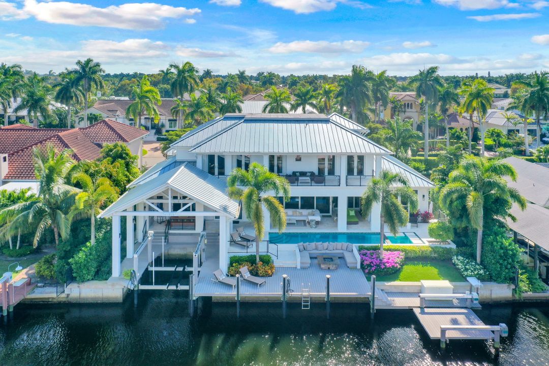 631 17th Ave S, Naples, FL 34102