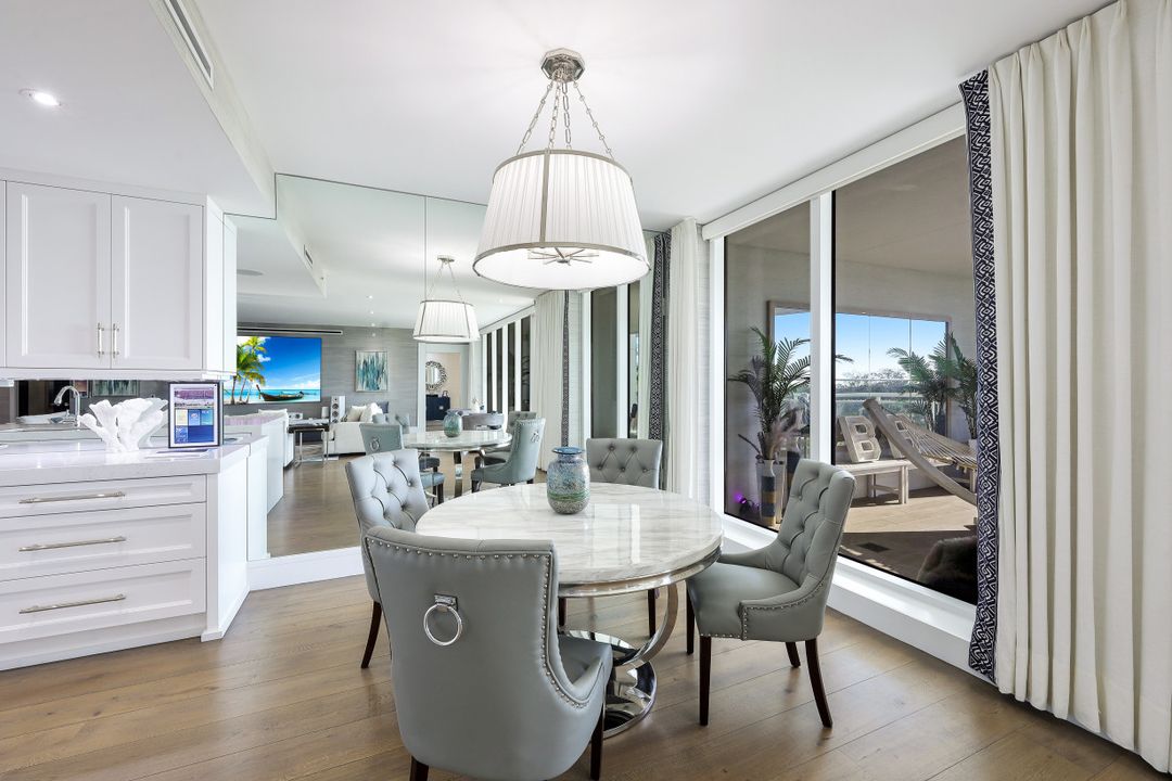 13915 Old Coast Rd #305, Naples, FL 34110