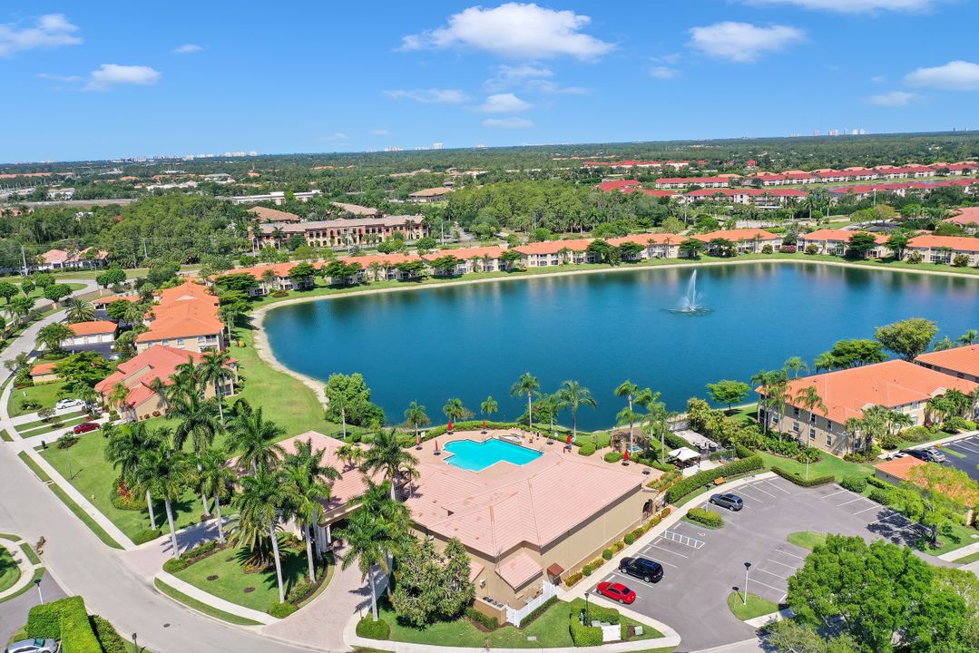 6645 Huntington Lakes Cir #104, Naples, FL 34119