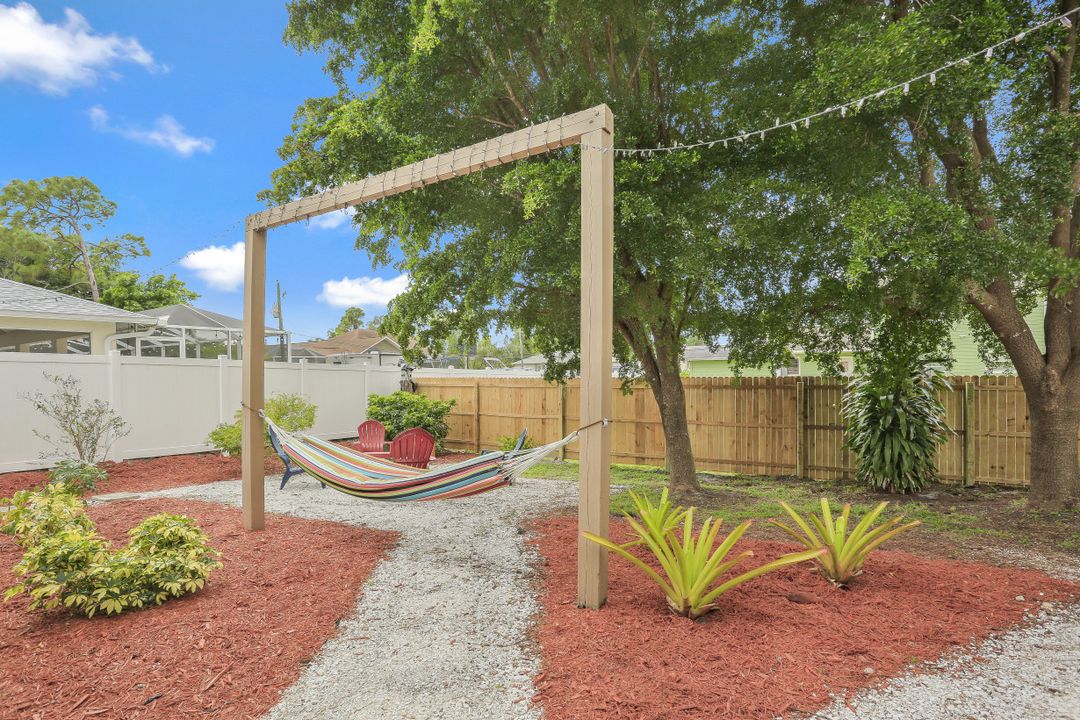 17384 Delaware Rd, Fort Myers, FL 33967