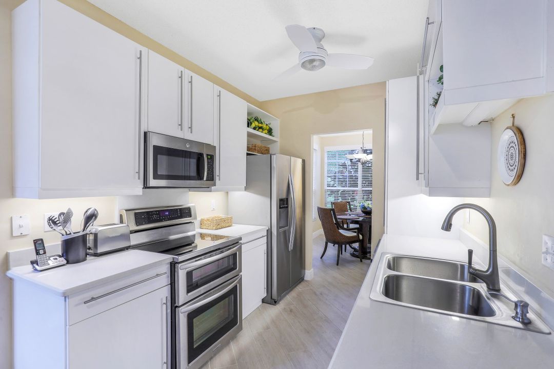 77 Silver Oaks Cir #8101, Naples, FL 34119