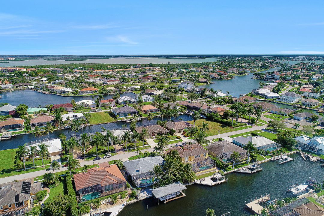 44 Algonquin Ct, Marco Island, FL 34145