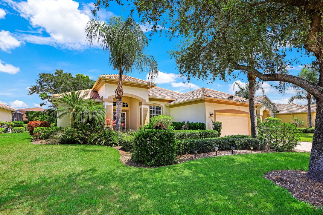 16150 Coco Hammock Way, Fort Myers, FL 33908