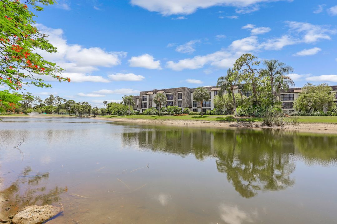 1621 Spoonbill Ln #A, Naples, FL 34105