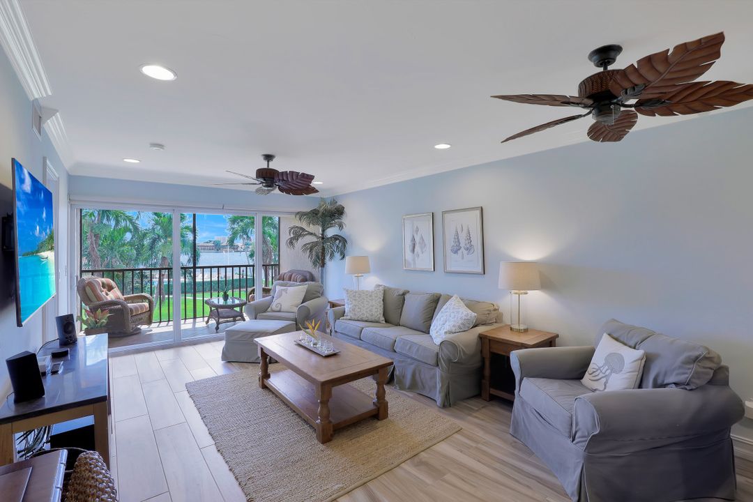 750 W Elkcam Cir #316, Marco Island, FL 34145