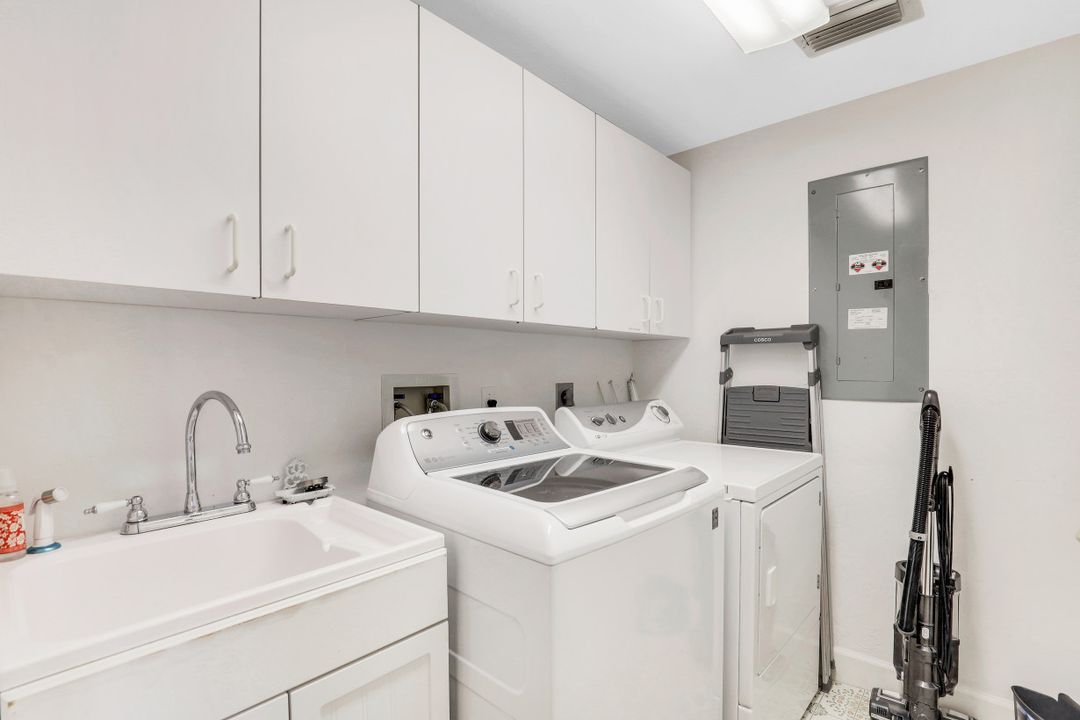 841 Partridge Ct, Marco Island, FL 34145