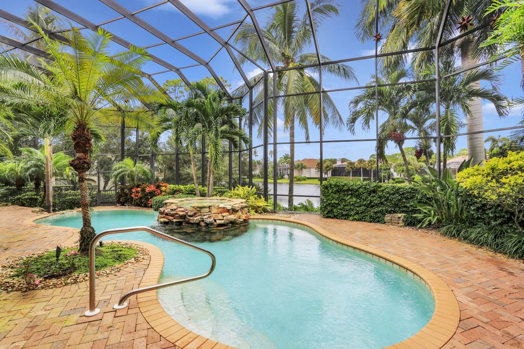 27280 Oak Knoll Dr, Bonita Springs, FL 34134