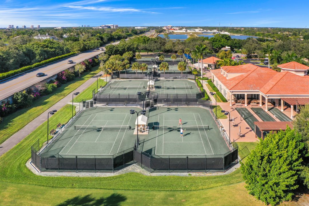 1108 Grand Isle Dr, Naples, FL 34108