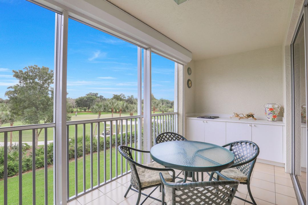 7687 Pebble Creek Cir #204, Naples, FL 34108