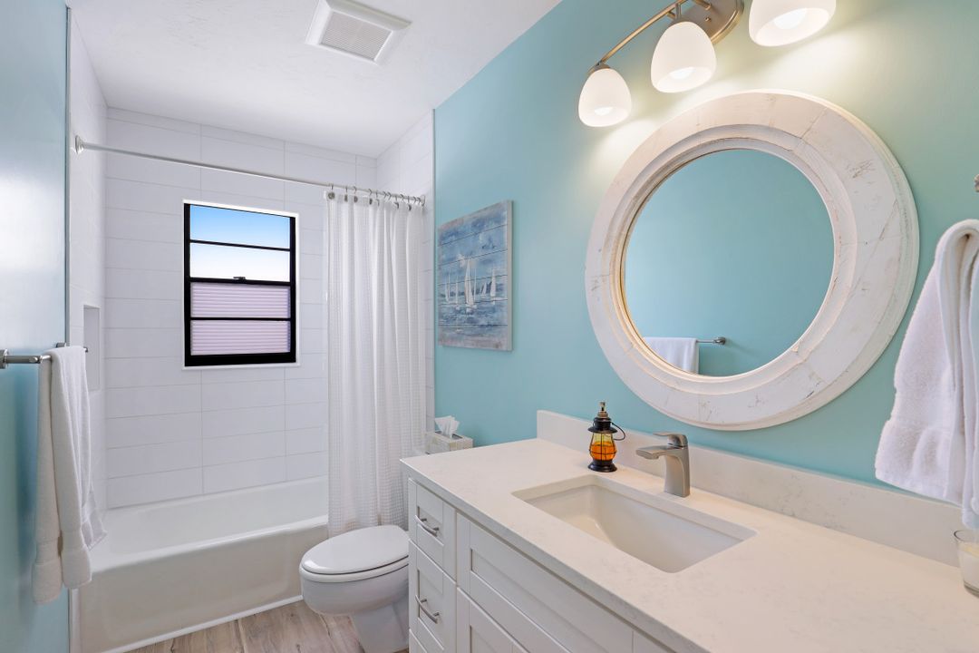 3703 SE 10th Ave, Cape Coral, FL 33904