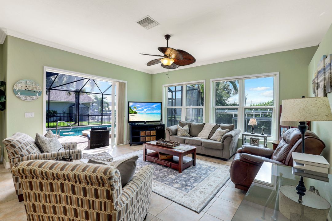 1306 SW 47th St, Cape Coral, FL 33914