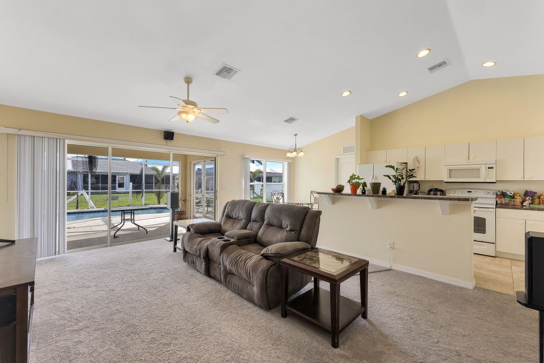 1100 SW Embers Terrace, Cape Coral, FL 33991