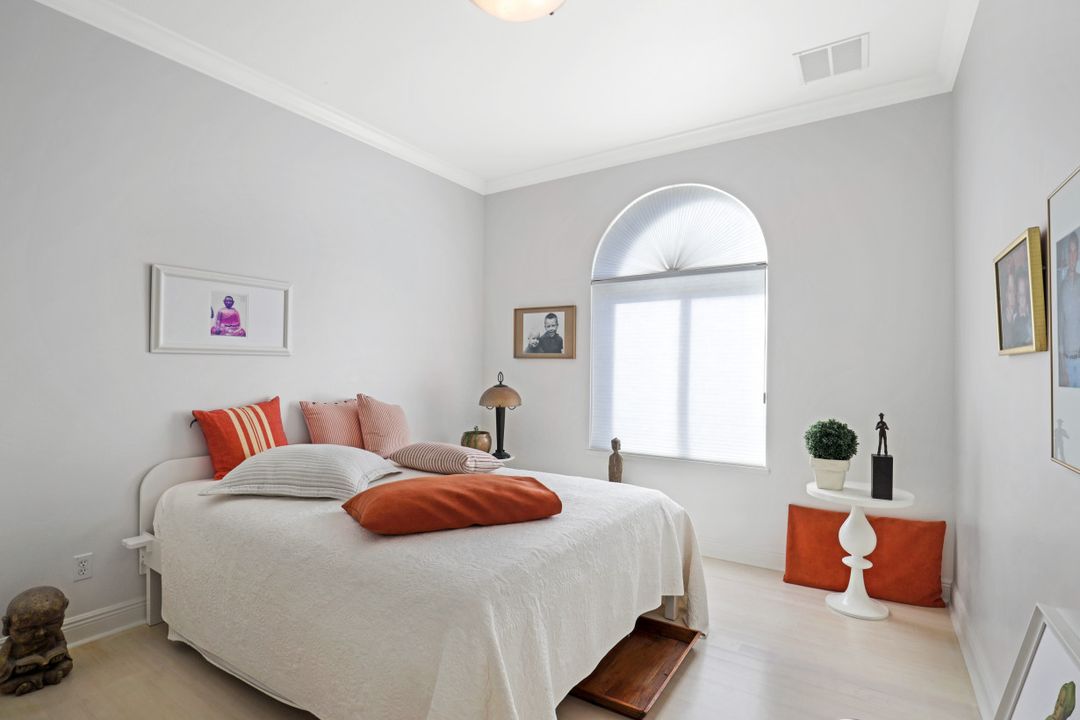 15361 Old Pine Ct, Fort Myers, FL 33912