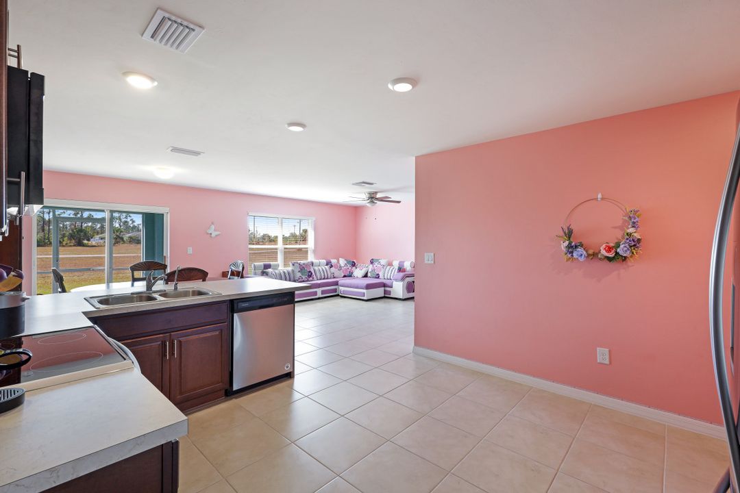 1634 NE 34th St, Cape Coral, FL 33909