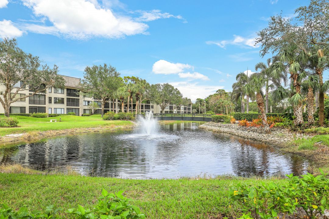 5954 Pelican Bay Blvd #222, Naples, FL 34108