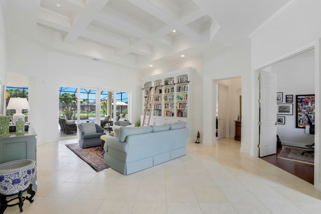 5666 Sago Ct, Naples, FL 34119