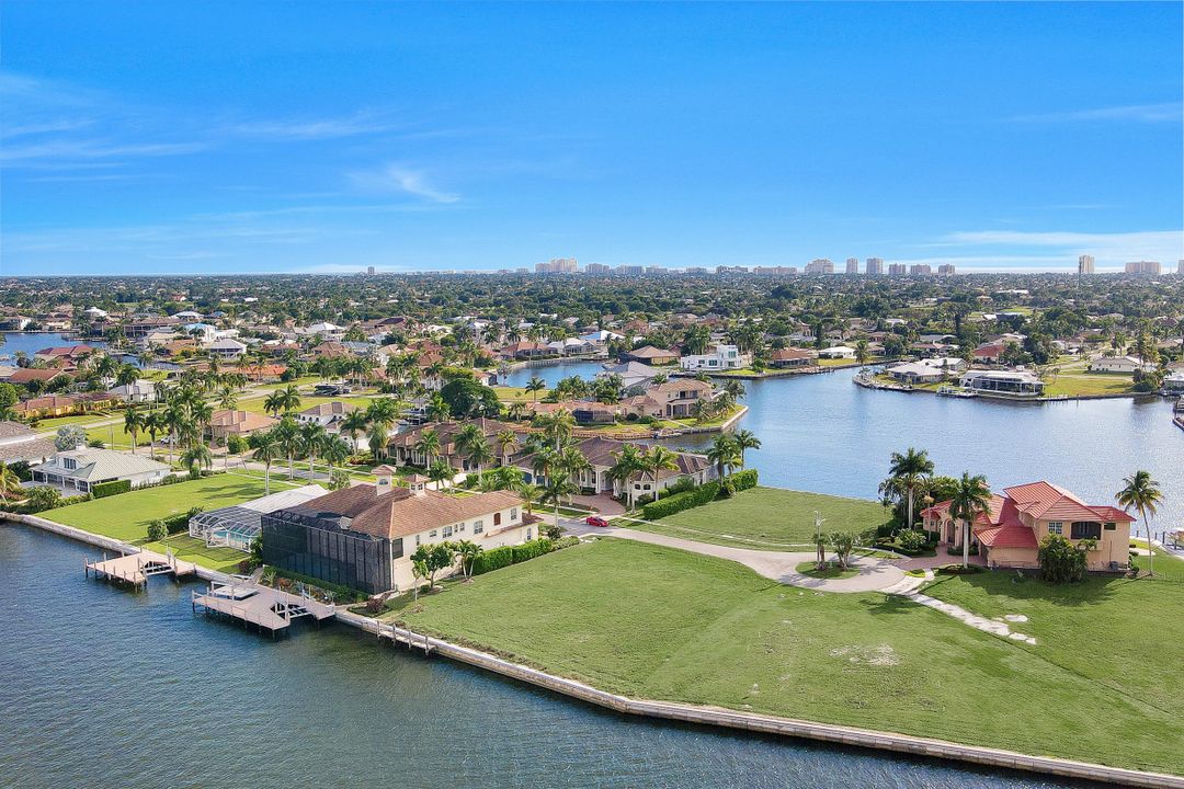 1411 Butterfield Ct, Marco Island, FL 34145
