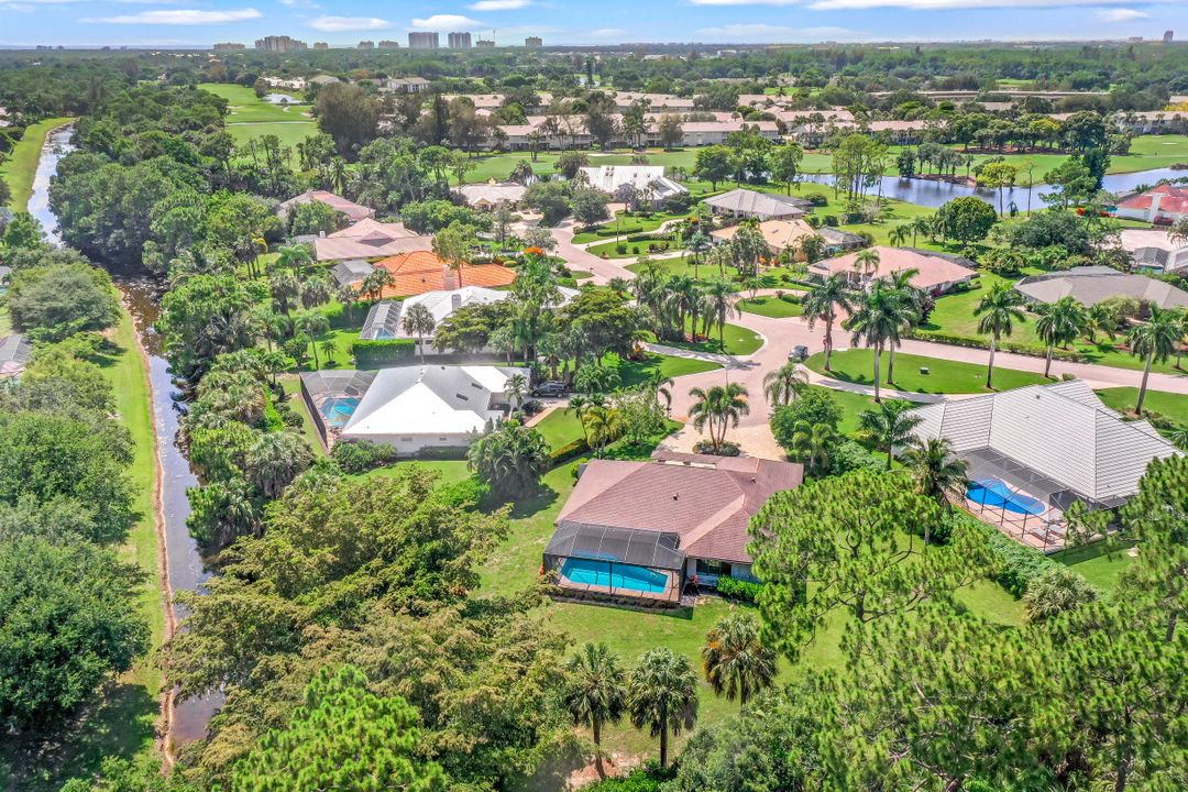 2201 Noble Ct, Naples, FL 34110