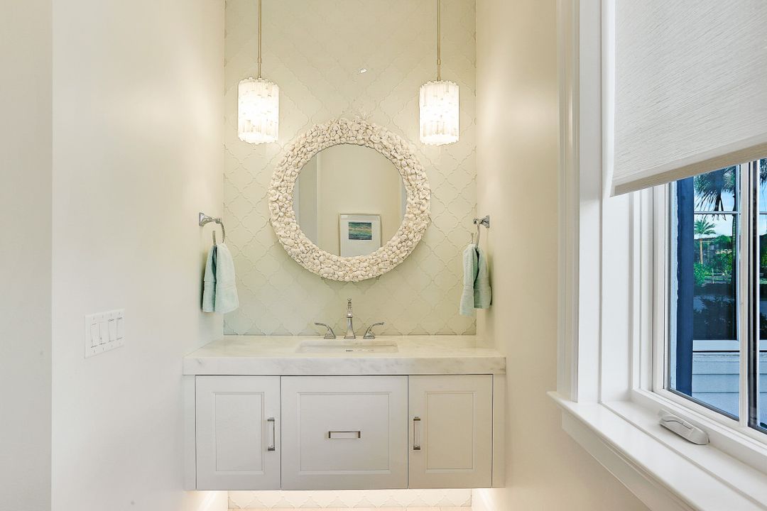 16610 Firenze Way, Naples, FL 34110