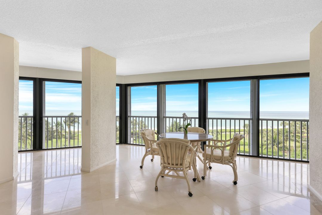 4401 Gulf Shore Blvd N #601, Naples, FL 34103