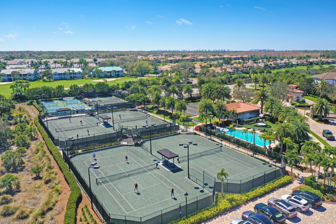 16352 Viansa Wy #201, Naples, FL 34110
